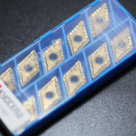 1BOX CNC Lathe Cutting Tool Milling Cutter  100% Original Kyocera Carbide inserts  DNMG150404-CQ CA5525